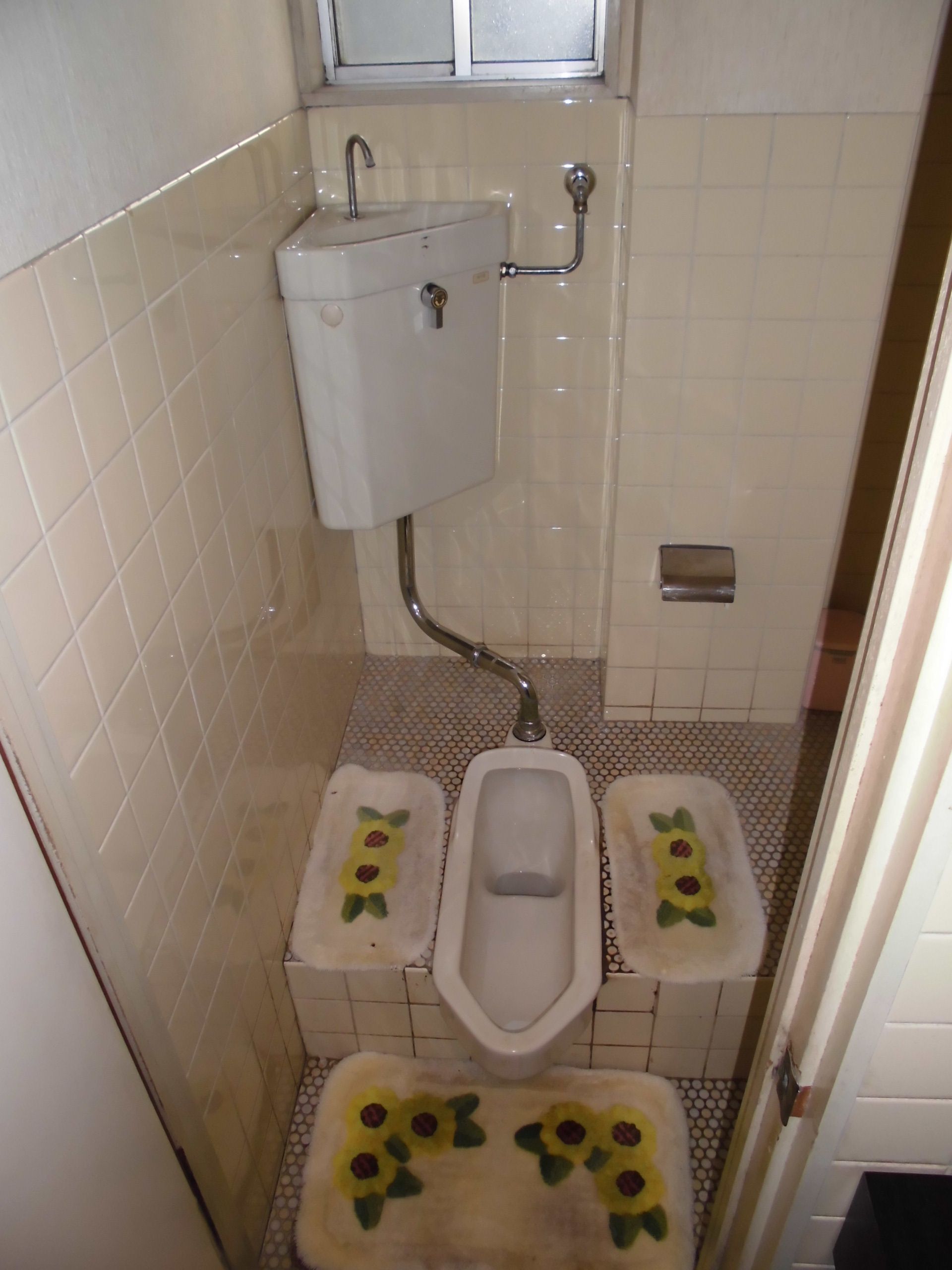 和式トイレを洋式シャワートイレに／トイレリフォーム｜豊橋のリノベーション・リフォームならReBorn東海