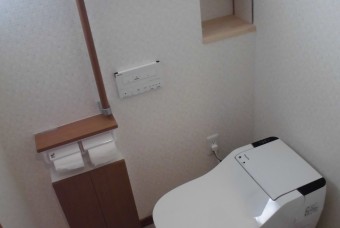 和式トイレを洋式シャワートイレに／トイレリフォーム